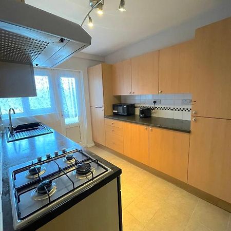 303 Alexandra Avenue Ha2 9Dx Apartman Pinner Kültér fotó
