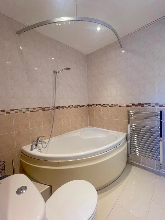 303 Alexandra Avenue Ha2 9Dx Apartman Pinner Kültér fotó