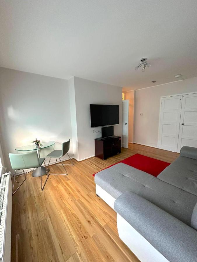 303 Alexandra Avenue Ha2 9Dx Apartman Pinner Kültér fotó
