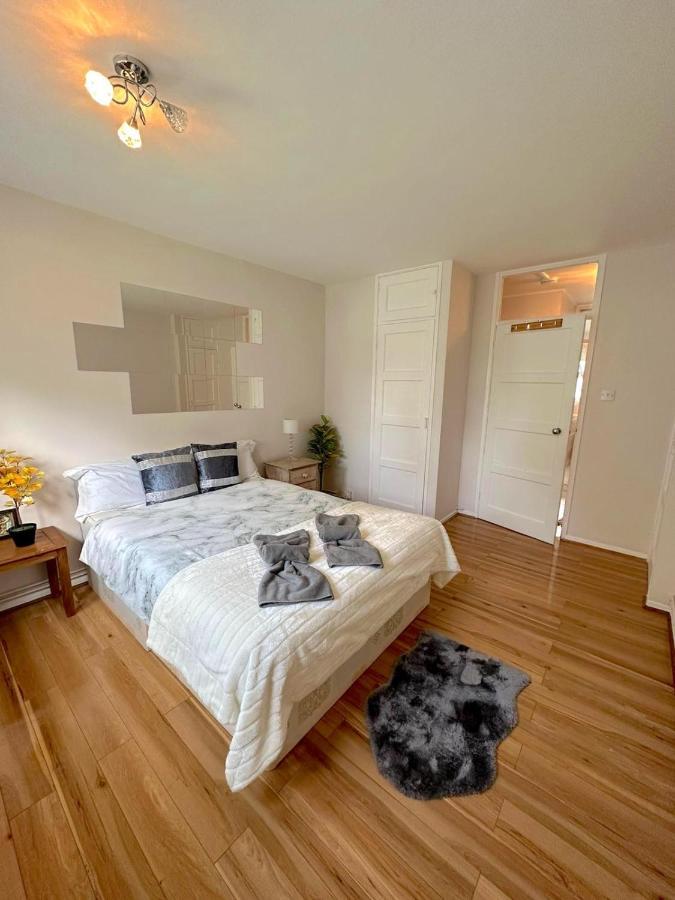 303 Alexandra Avenue Ha2 9Dx Apartman Pinner Kültér fotó